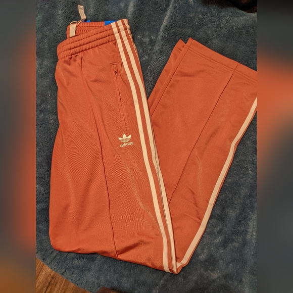 Matching Coral Adidas Tracksuit Like NEW - Picture 6 of 10